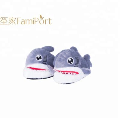 China 2019 Winter Anti-odor Shark Main Plush Hot Selling Animal Indoor Slippers for sale