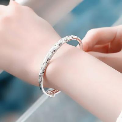 China Fashion CLASSIC Popular Girl Design Geometric Bracelet for sale