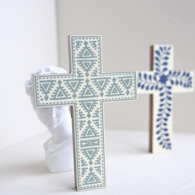 China Top Quality Antique Imitation Decorative Wall Crosses Wood Hanging Wooden Cross Wall Decor for sale