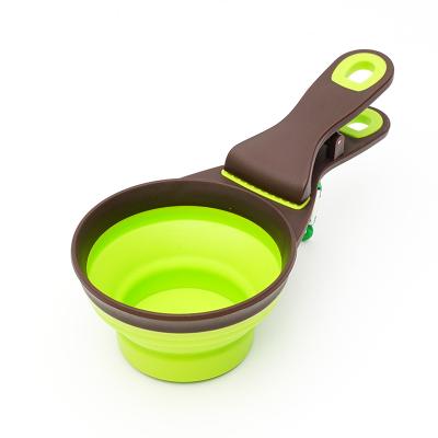 China OEM Manufacturer Viable Supply 3 in 1 Scoop Multifunctional Cups Pet Collapsible Scoop Silicone Measuring Cups Set for Dog Cat for sale