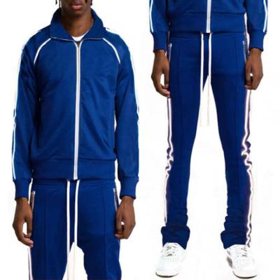 China Men's 100% Slim Fit Tracksuits Logo Factory Wholesale Young Fashion Polyester Reflective Stripe Custom Thermal Sportswear Tracksuits for sale