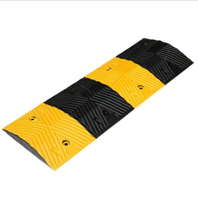 China Rubber Automobile Parking Slope Limit Buffer Belt Highway Road Brake Speed ​​Bump for sale