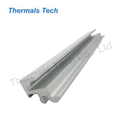 China Custom Heatsink Extrusion 20W Aluminum Profile Long Heatsinks For Agricultural LED Strip Light for sale