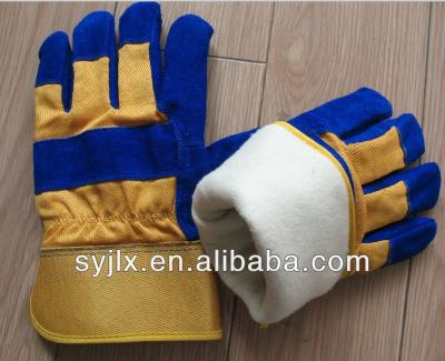 China Anti-Slip Work Gloves Winter Use for sale