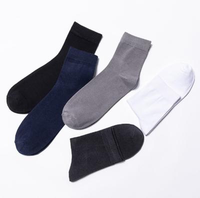 China Simplicity Regular New Product Multiple Color Cost Effective Man Socks for sale