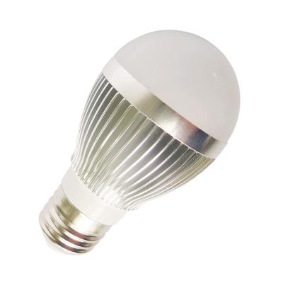 China 180 Graus E27 / E26 3W 240, 250, 270 Lumens LED globo ampolas com 130º-v, 30v, 250v à venda