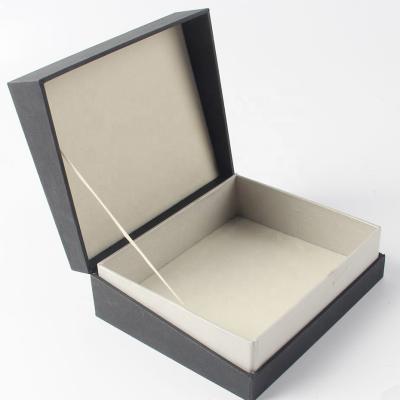 China Handmade Custom Wholesale Paper Makeup Clamshell Cosmetic Box Gift Box for sale