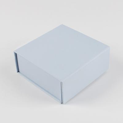 China Recyclable Feet Lock Simple Art Origami Gift Box Flower Paper Box Without Glue for sale