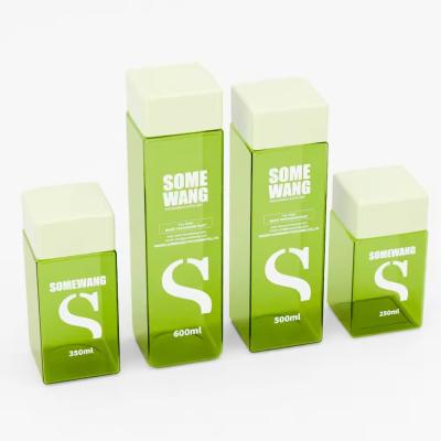 China Custom Printing Cosmetic Bottles And Jars PET Cosmetic Plastic Bottles Green for sale