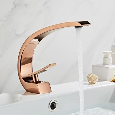 China Modern Single Handle Waterfall Faucet Modern Single Handle Luxury Basin Faucet Gold Taps Hot And Cold Faucet for sale