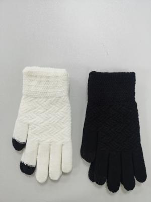 Cina Custom Design Insulated Winter Knit Gloves with Stretchy Fit and Personalized Colors in vendita