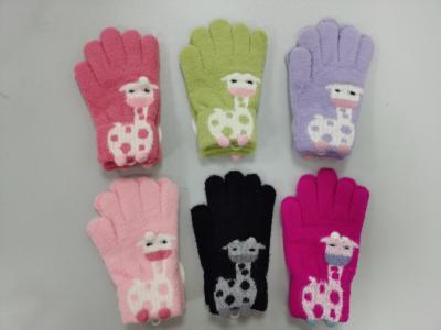 Cina Customized Logo Winter Knit Gloves Insulated Jacquard Style Hand Wash Care Instructions in vendita