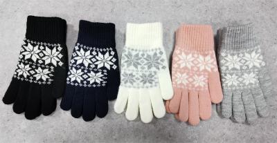 Китай custom knit gloves Custom Design Jacquard Style for Cozy Stretchy Warmth продается