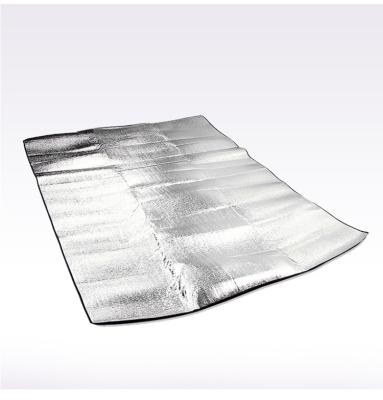 China Ultralight Portable Waterproof Moisture-proof Warm Camping Blanket Aluminum Foil Mat Lightweight Outdoor Picnic Mat for sale