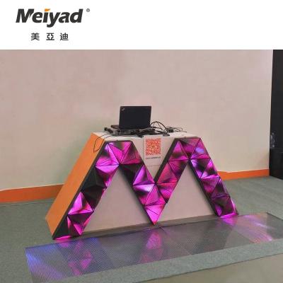 China P5 160mm*226mm*113mm Customized Triangle Indoor Indoor LED Screen for sale