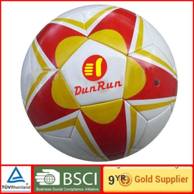 China Futebol laminado 5# 67.5cm - 71.1cm da bola de futebol do couro do plutônio do futebol à venda