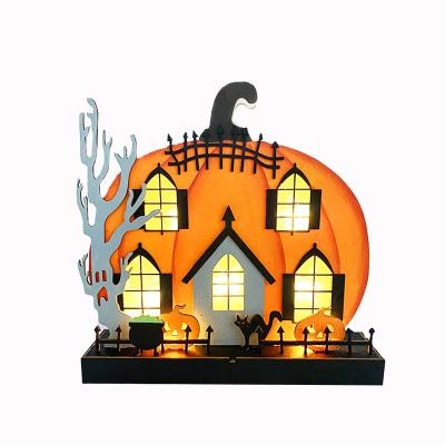 China 2022 Party Decorations Deluxe Prop Lights Custom Home Lighted LED Lantern Props Halloween Pumpkin for sale