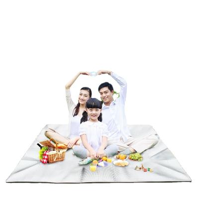 China Outdoor Activity Double Sided Aluminum Foil Mat Outdoor Camping Tent Outdoor Moisture Proof Park Cushion Picnic Mat for sale