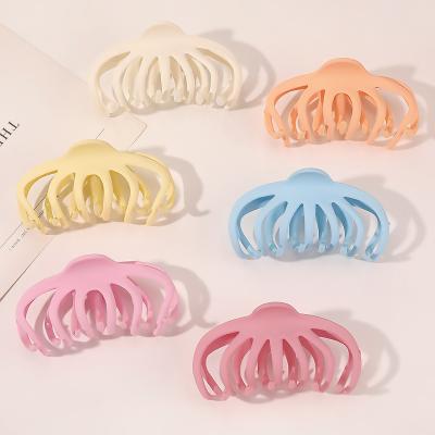 China For Hair 11cm Thick Plastic Hair Claw Clip Larg Minimalism For Long Thick Hair Tools Large Xxl Claw Handle for sale