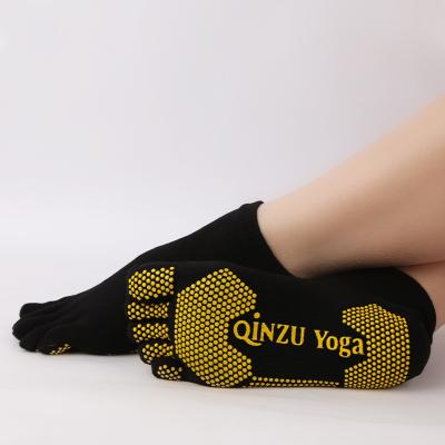 China Custom Logo Crew Split Toed Breathable Knockout Sportswear Compression Grip Yoga Anti Slip Sock Hosiery for sale