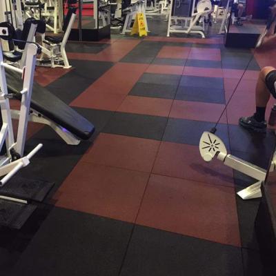 China Modern Gym Interlocking Rubber Tiles / Gym Rolls Rubber Flooring / Sports Rubber Mats for sale