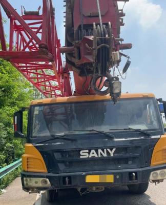 Chine grue QY50C de camion de Sany utilisée climatisée par 50t avec la vitesse maximum 83km/H à vendre