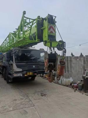 China Gebruikte Zoomlion Truck Kran 50t met Kran gewicht 41.4t banden 12.00-20 Motor Model WP9H336E50 Klaar voor verkoop in China Te koop