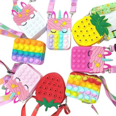 China Childish and Cute Factory Stock Silicone Kids Bag Preschool Cute Cartoon Strawberry Pineapple Unicorn Coin Purse for sale