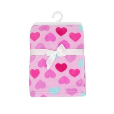 China Anti-pilling Cute Pink Love Design Printed Coral Fleece Baby Blanket for sale