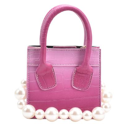 China High Quality 2021 Summer Design Style Western PU Leather Mini Tote Bag Ladies Pearl Handbag Chain Messenger Bags for sale