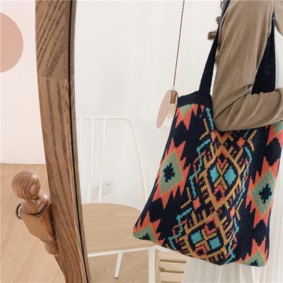 China Water Proof Autumn and Winter Fashion Shopping Bag Outdoor Vintage Outdoor Lady Shoulders Lady's Knitting Knitting Women Bag for sale