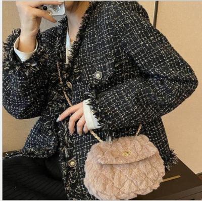 China Charming High Quality Women Mini Purse Bags Elegant Women's Handbags Winter Fur Purse Ladies Fur Purse Fashion Making for sale