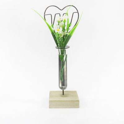 China New Design CLASSIC Lovers Metal Wire Flower Vase With Glass Tube for sale