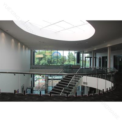 China Best Modern Design Spindle Stainless Steel Balcony Glass Frameless Glass Balustrade for sale