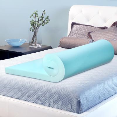 China Foldable Comfort Gel Infused Memory Foam Breathable Cooling Mattress Topper for sale