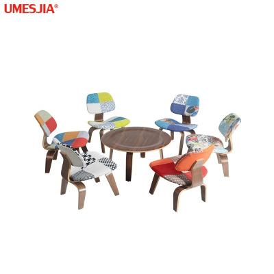 China Patchwork furniture Charles molded plywood chair modern living room furnitureWholesale cafe patchwork furniture Charles molded plywood chair puppy chair for sale