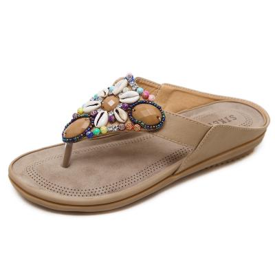 China Damping Retro Women Slipper Lady Beach Slippers Ethnic Style Beaded Shell Flip Flops for sale