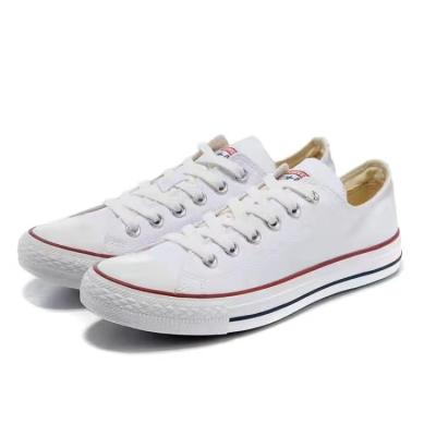 China Fashion Trend Factory Direct Wholesale Classic Cut Vulcanized Plain Plain White White Black Casual Canvas Shoes Sneakers For Men Zapatos for sale