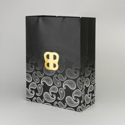 Κίνα Luxury Famous Brand Gift Custom Printed Shopping Paper Bag With Your Own Logo προς πώληση