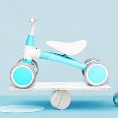 China 2021 baby kids ride on wheels bicicleta de equilibrio toy china hot sale cheap mini balance bike without pedal for sale