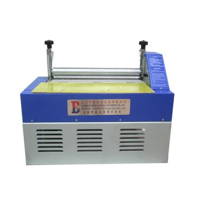 China Durable Desktop Customized 600mm Hot Melt Glue Liner Laminating Machine For Cotton And Pearl Pack for sale