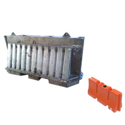 China A356 Aluminum Or 6061 T Aluminum Rotomolding Mold For Water Filled Barrier Traffic Blowing Road Safety Plastic Barriers Mold zu verkaufen