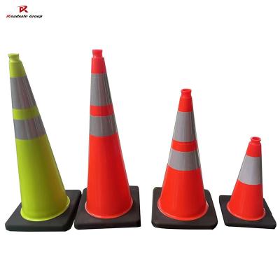 Chine Roadsafe 45/70/90cm Traffic Cone With High-Intensity Reflective Strips For USA Market à vendre