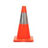 Chine 45cm PVC Cones de construction orange Cones de sécurité routière avec ruban réfléchissant à vendre