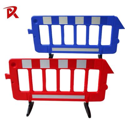 Chine Barrière routière barrière en plastique barrière remplie d'eau barrière de sécurité routière 100 mm à vendre