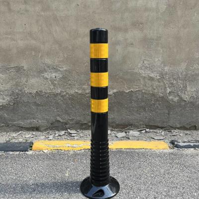 China Black Color Road Safety PU Spring Flexible Delineator Post Traffic Bollards en venta