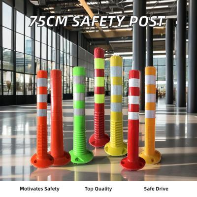 中国 75cm Outdoor Road Safety Warning Durable Pu Plastic Traffic Warning Post 販売のため