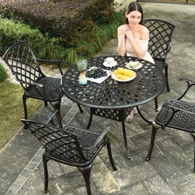 China Modern Outdoor Furniture Garden Sets Furniture Metal Cast Iron Cast Aluminum Bistro Set for sale