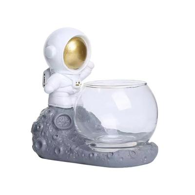 China Naturix Fashion Astronaut Cafe Home Decoration Light Nordic Soft Plants Ornaments Glass Hydroponic Vase for sale