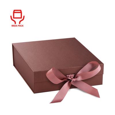 China Recycled Materials Luxury Shoe Boxes Bow Ribbon Gift Box Paper Wrapped Gift Box Magnetic Flap Closure for sale